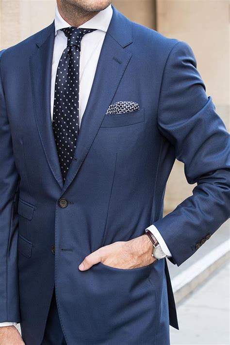 navy blue suit tie colour